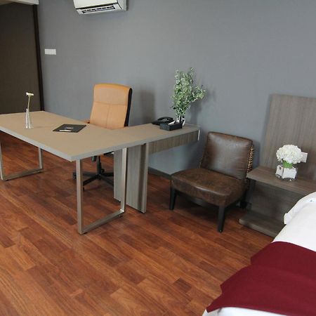 Nexus Business Suite Hotel Shah Alam Szoba fotó